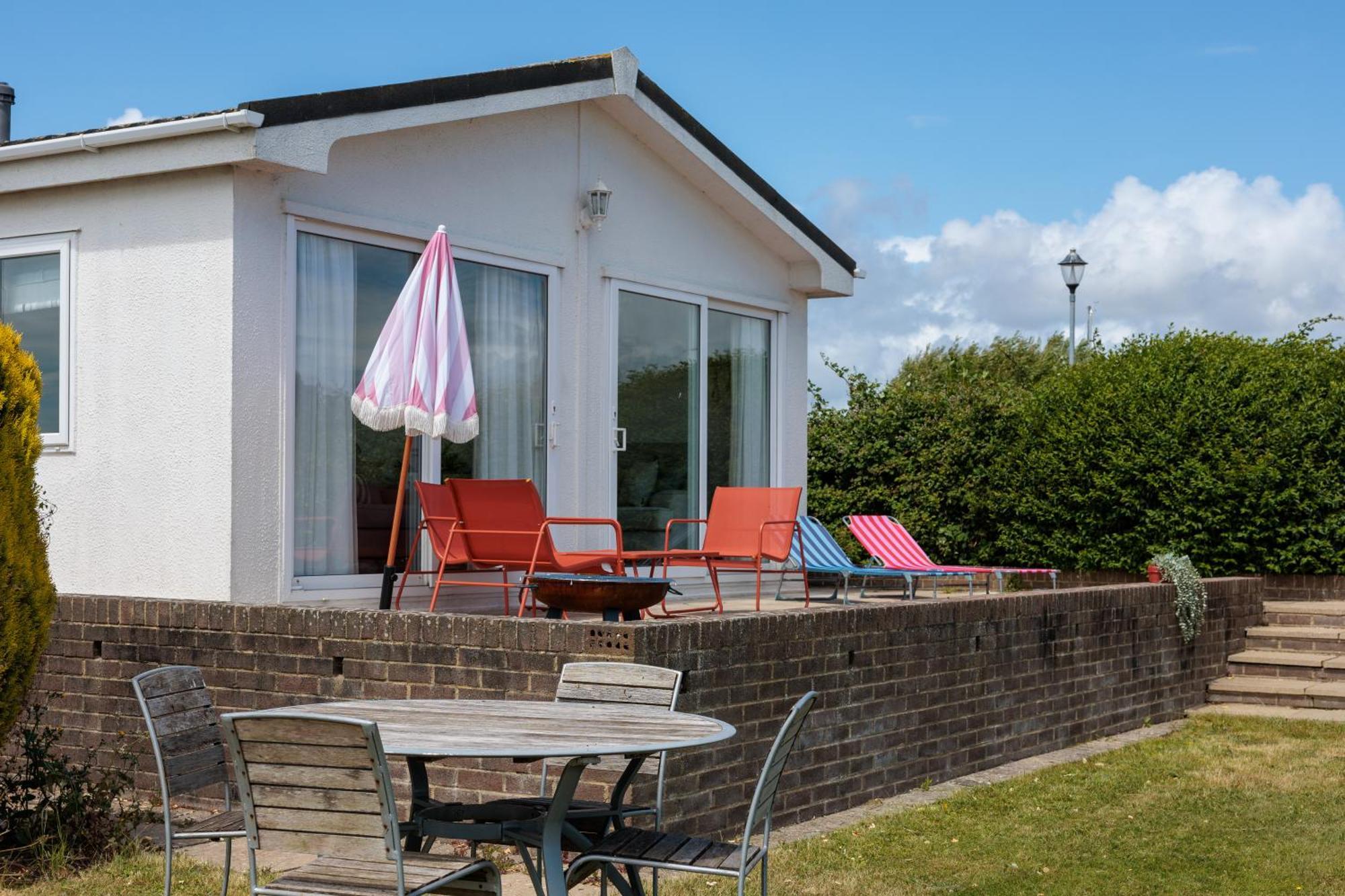 Hot Tub With A View - Christchurch Harbour Esterno foto